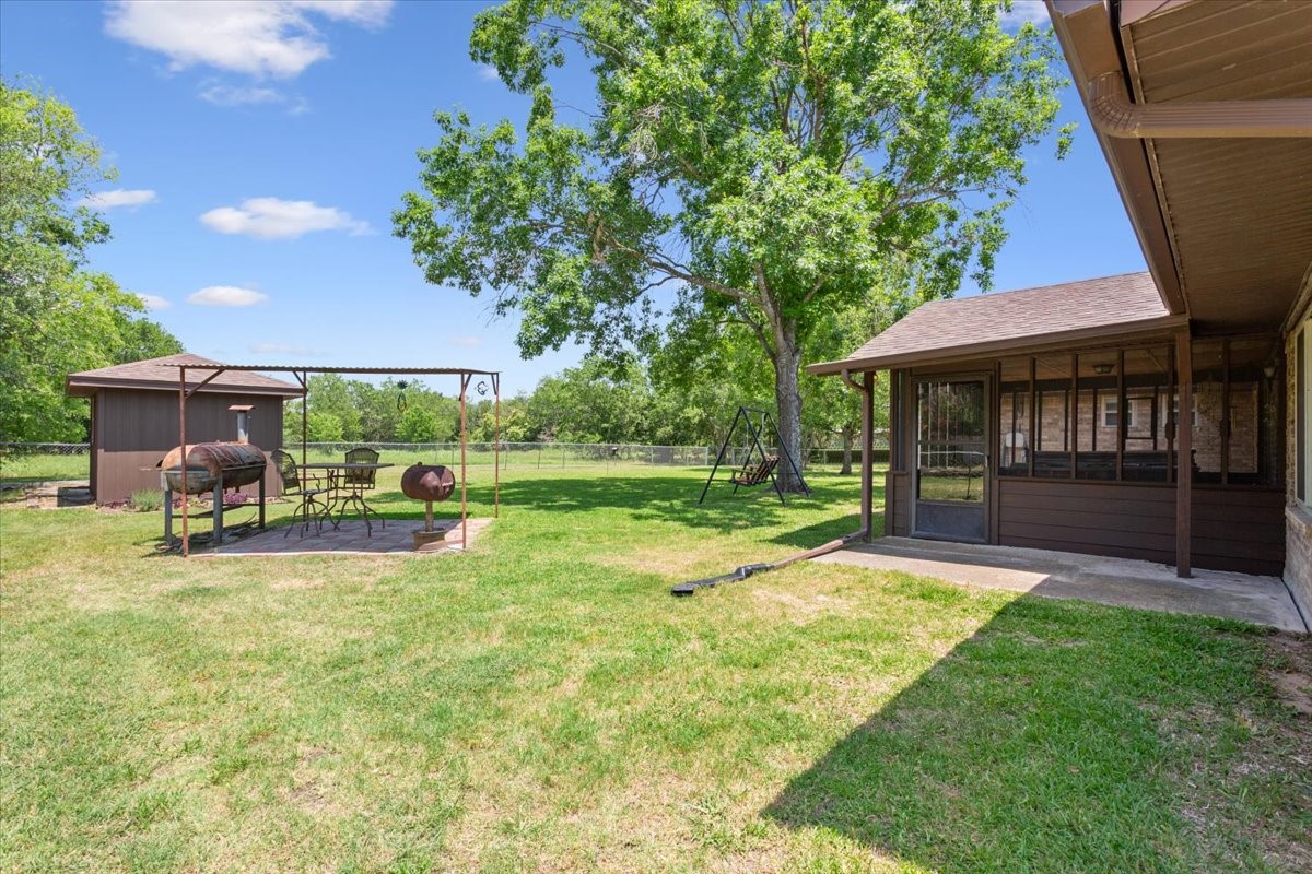 109 Hilltop Street Riesel TX 76682