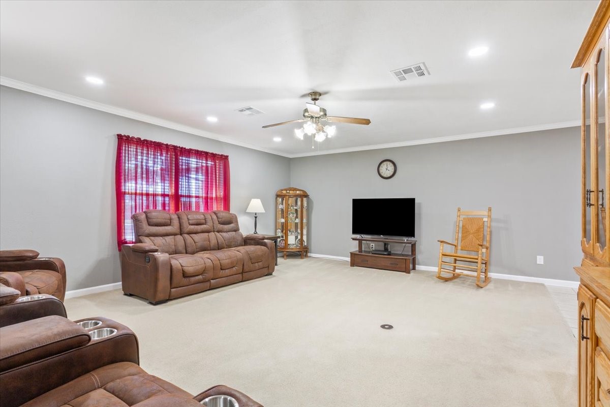 109 Hilltop Street Riesel TX 76682