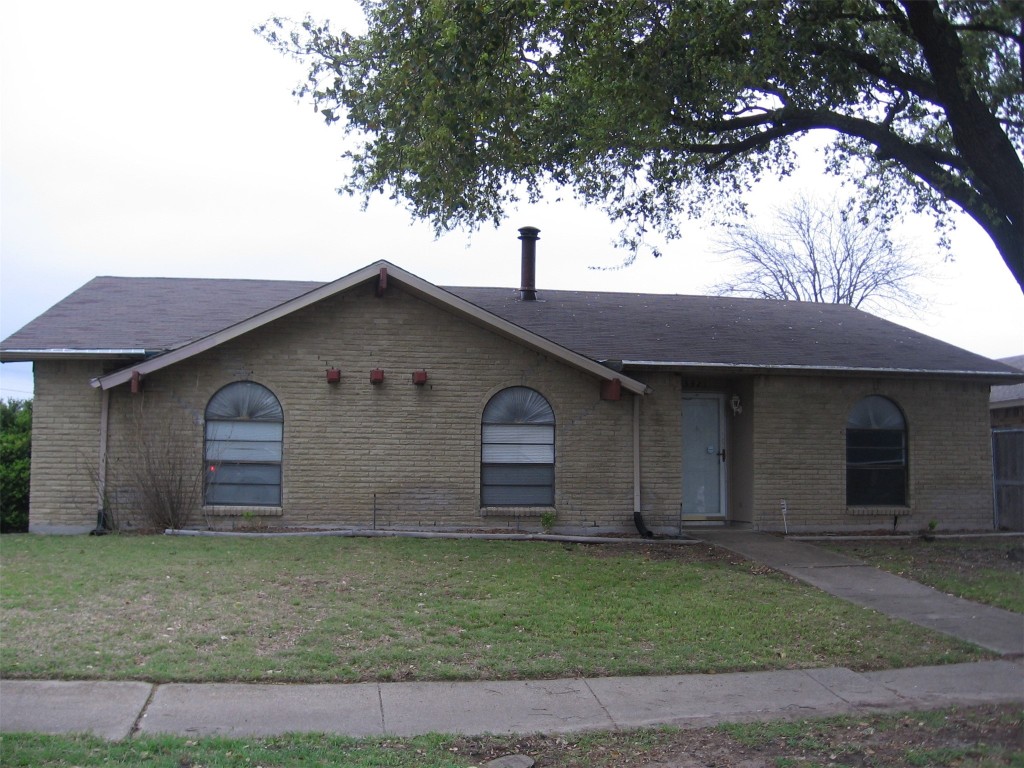 3321 Overglen Drive Garland TX 75043