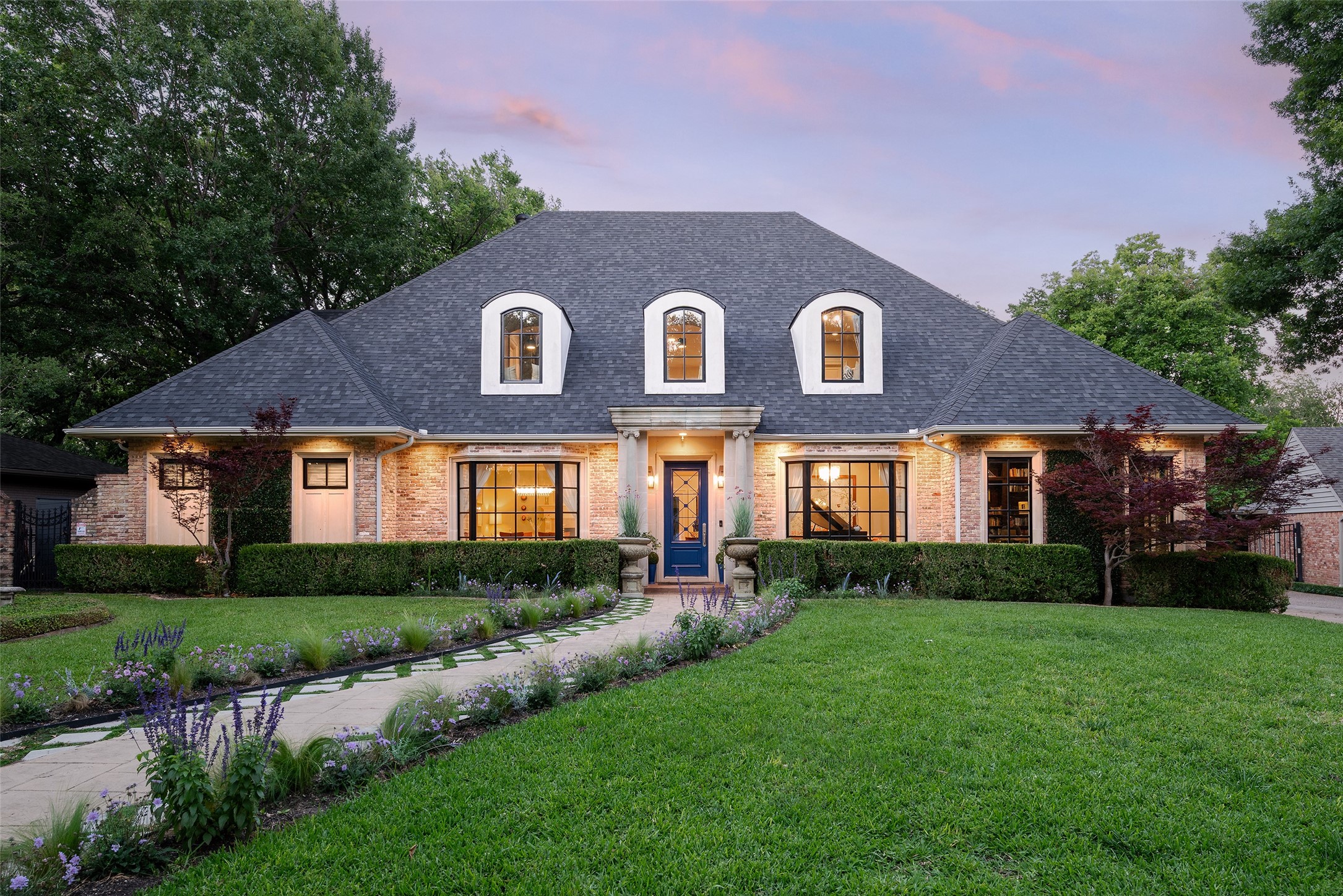 11484 Strait Lane Dallas TX 75229