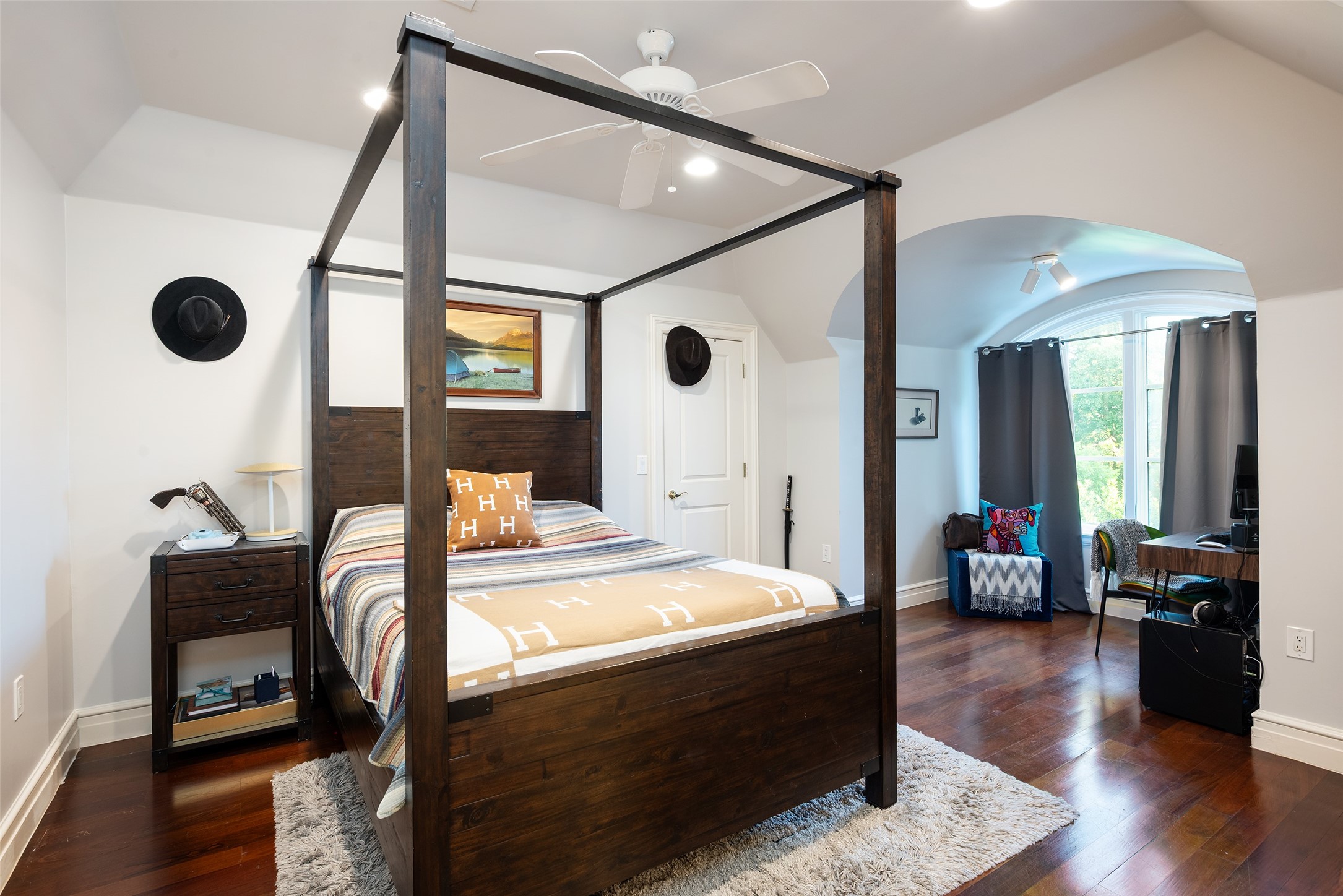 11484 Strait Lane Dallas TX 75229