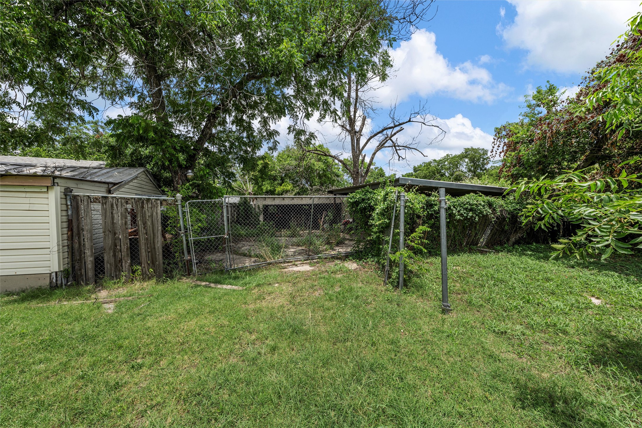 1320 S 26th Street Waco TX 76706