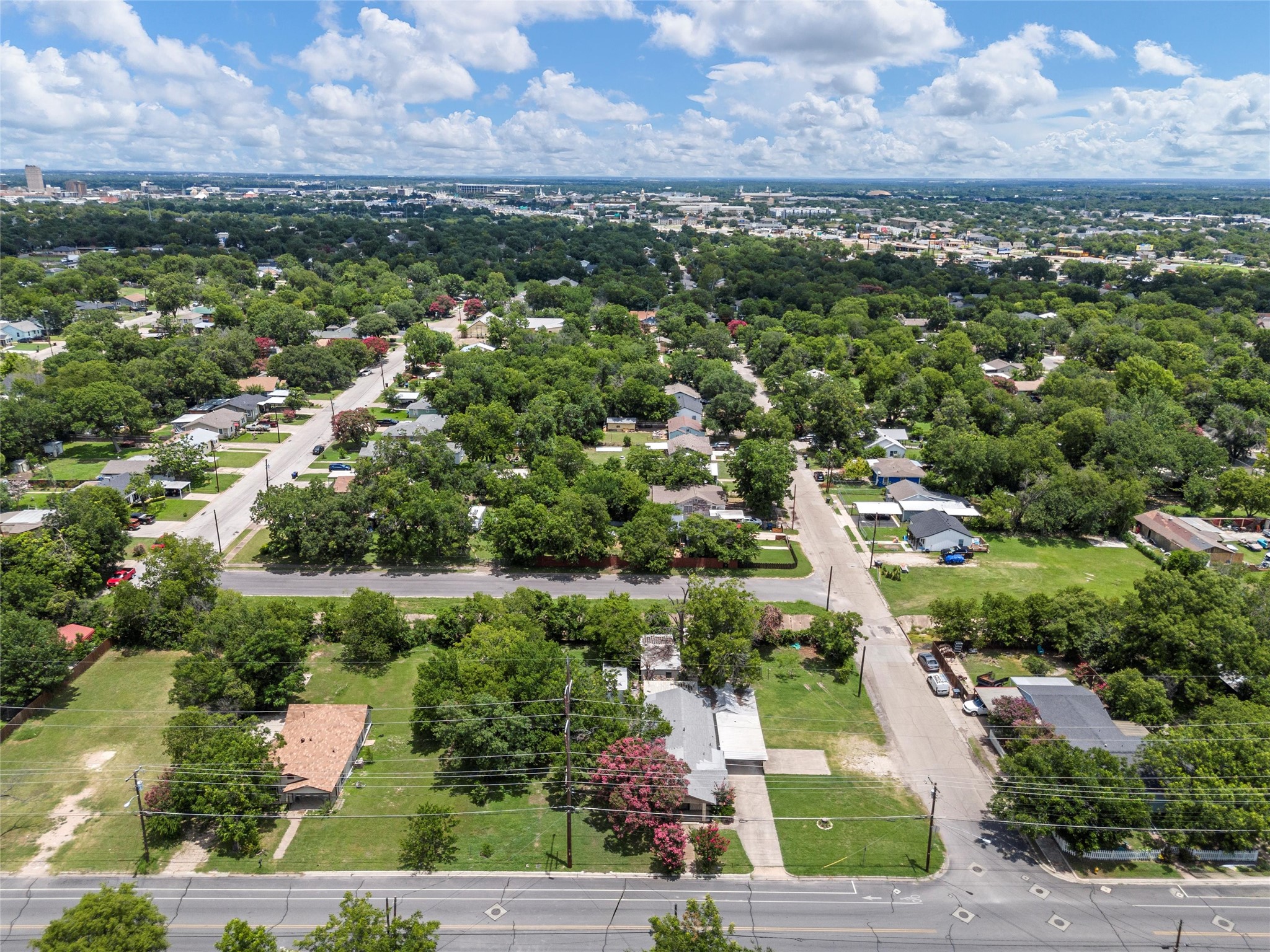 1320 S 26th Street Waco TX 76706