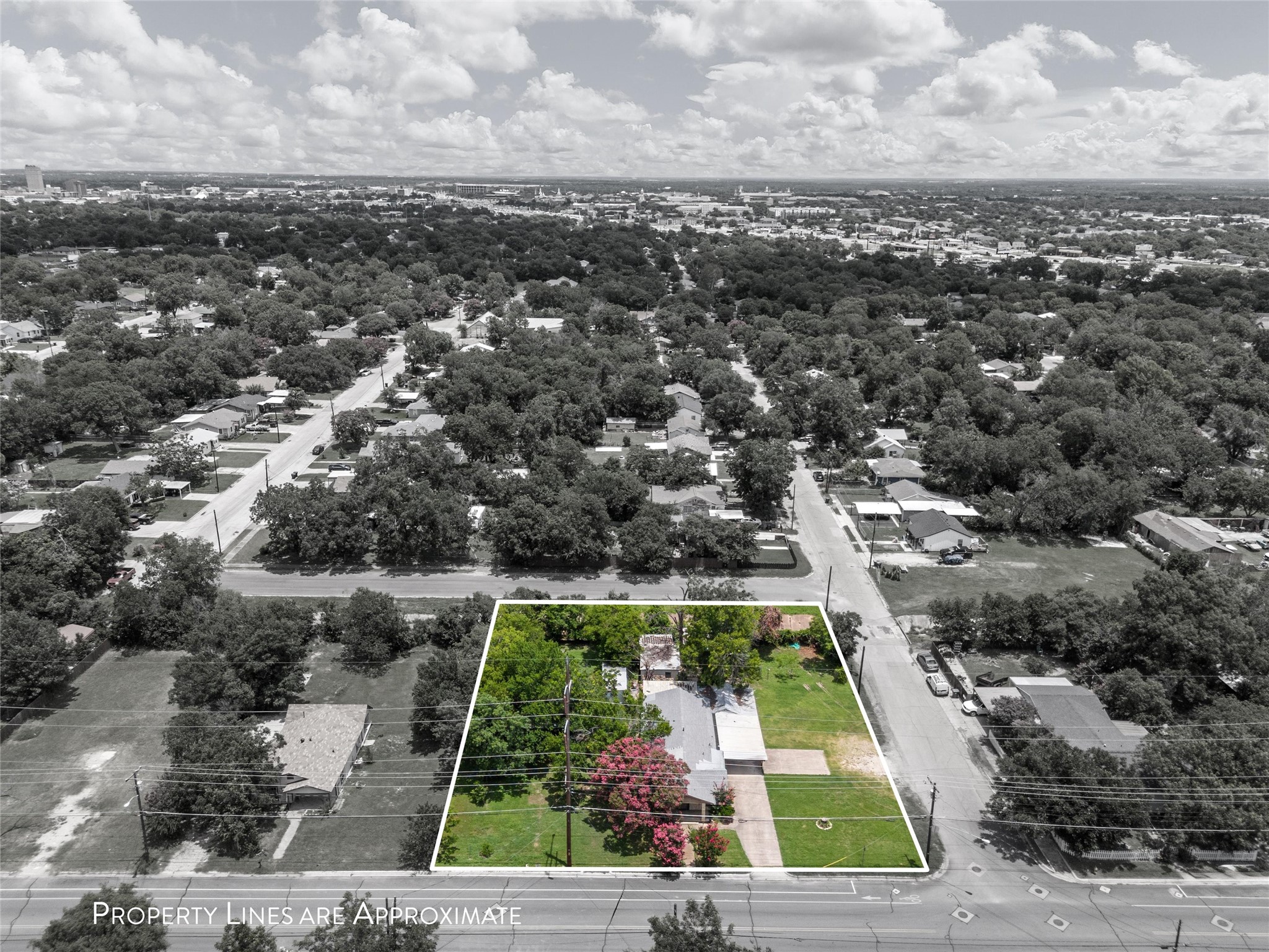 1320 S 26th Street Waco TX 76706