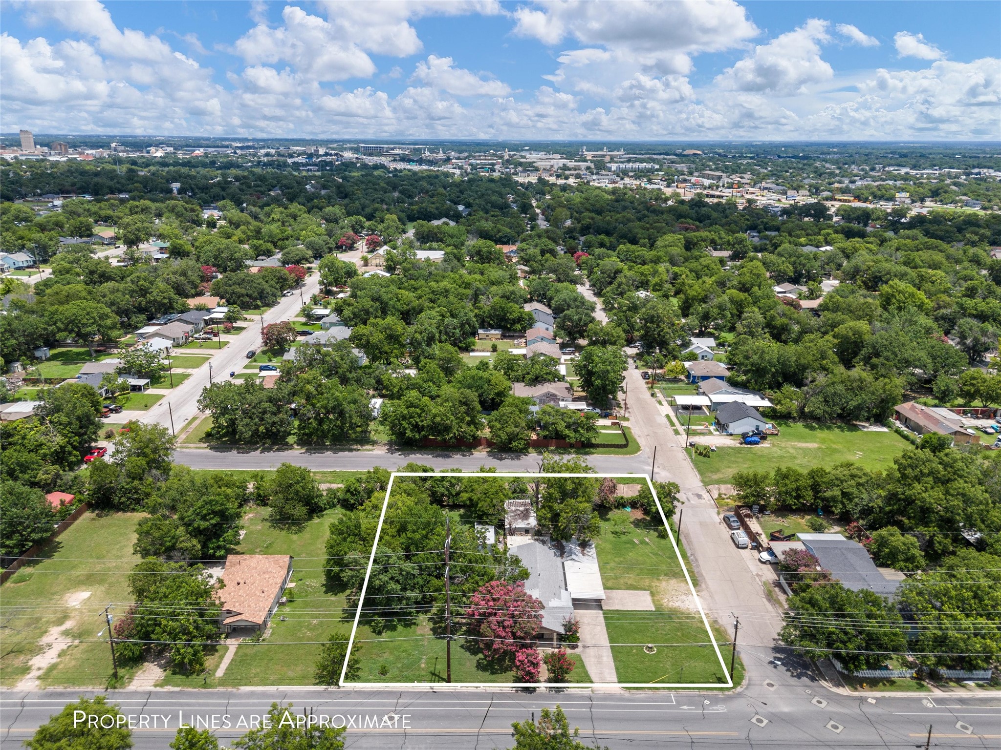 1320 S 26th Street Waco TX 76706