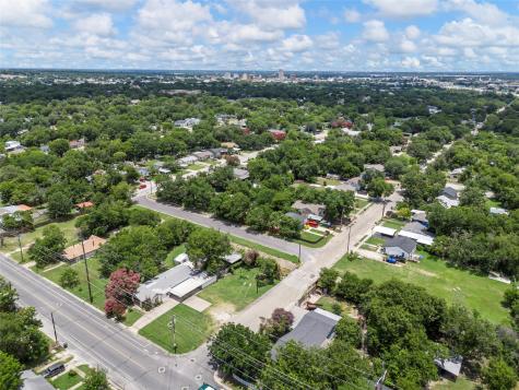 1320 S 26th Street Waco TX 76706