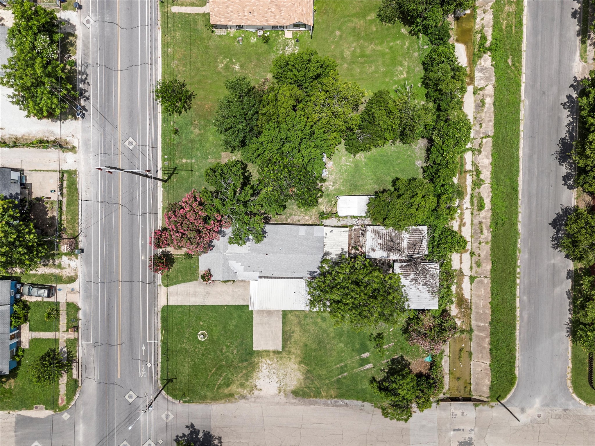 1320 S 26th Street Waco TX 76706