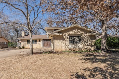 2601 Greenwood Lane Arlington TX 76013