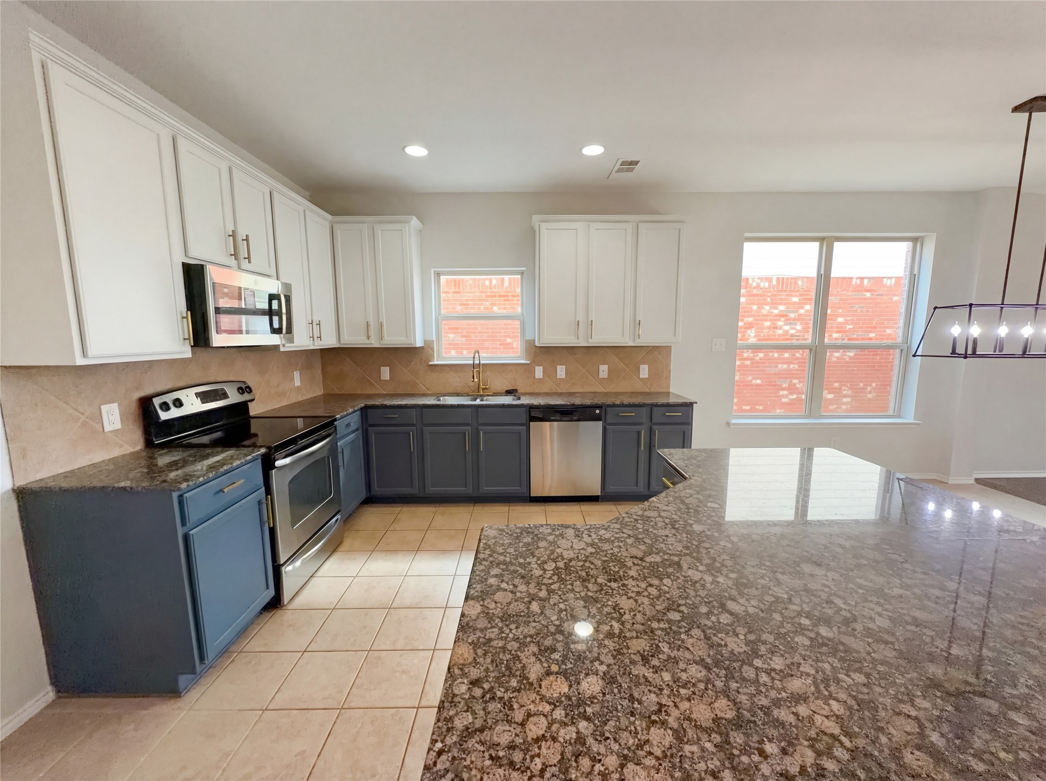 8925 Brook Hill Lane Fort Worth TX 76244
