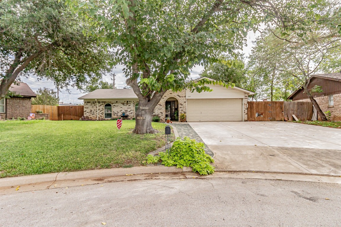 6169 Blue Spruce Circle Haltom City TX 76137