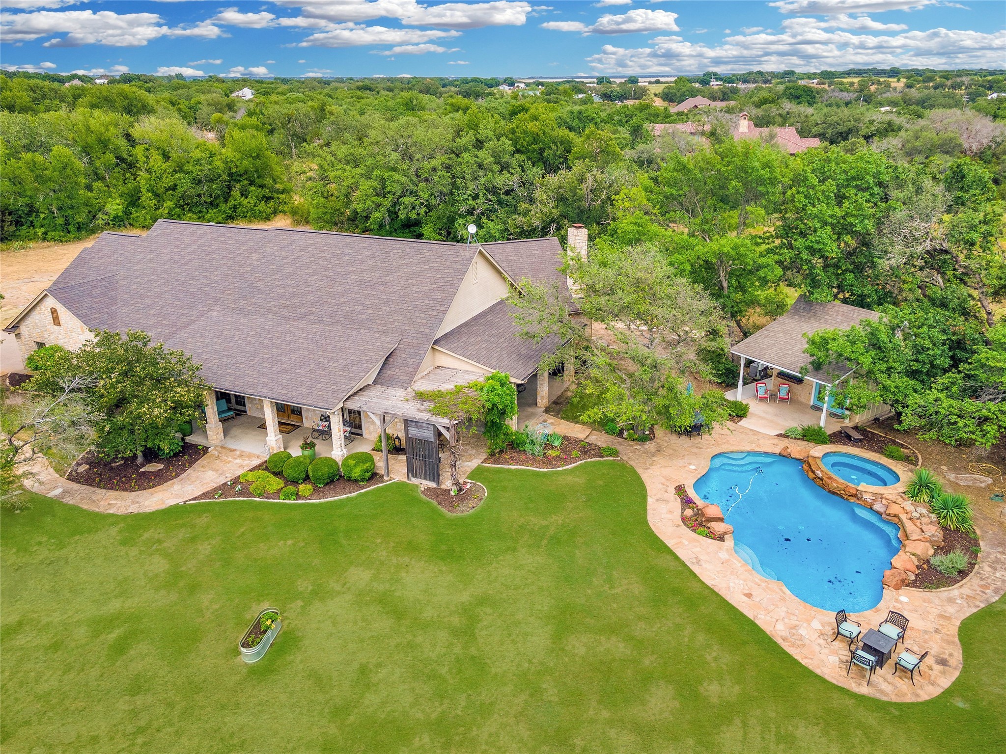 726 W Canyon Creek Lane Weatherford TX 76087