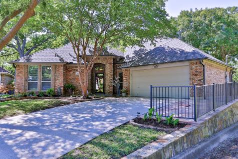 5200 Andalusia Court Arlington TX 76017