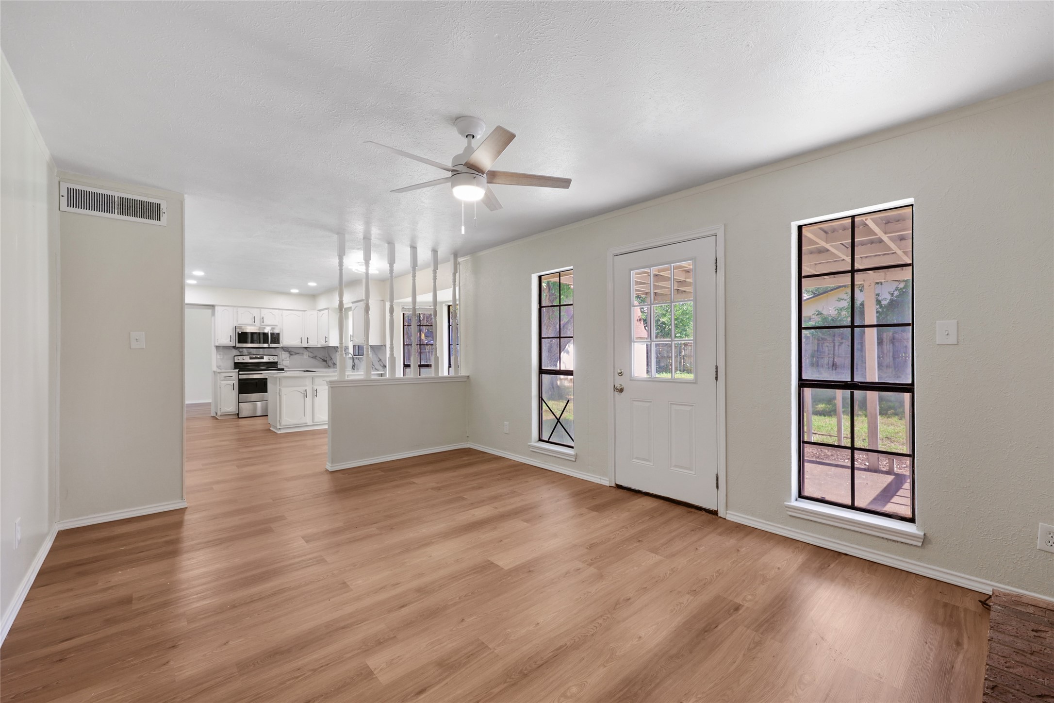 6706 Greenspring Drive Arlington TX 76016