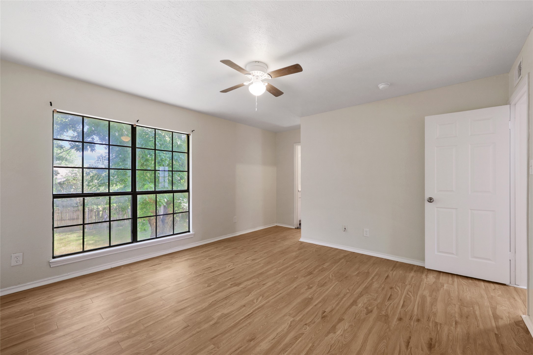 6706 Greenspring Drive Arlington TX 76016