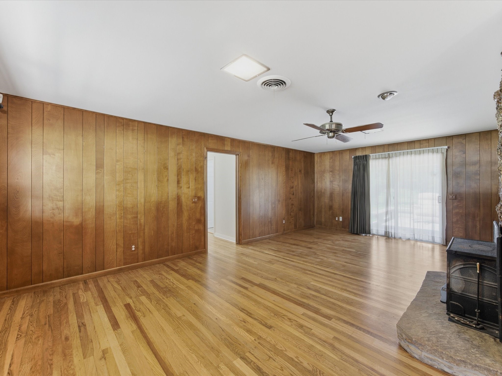 7642 Tx-175 Montague TX 76251