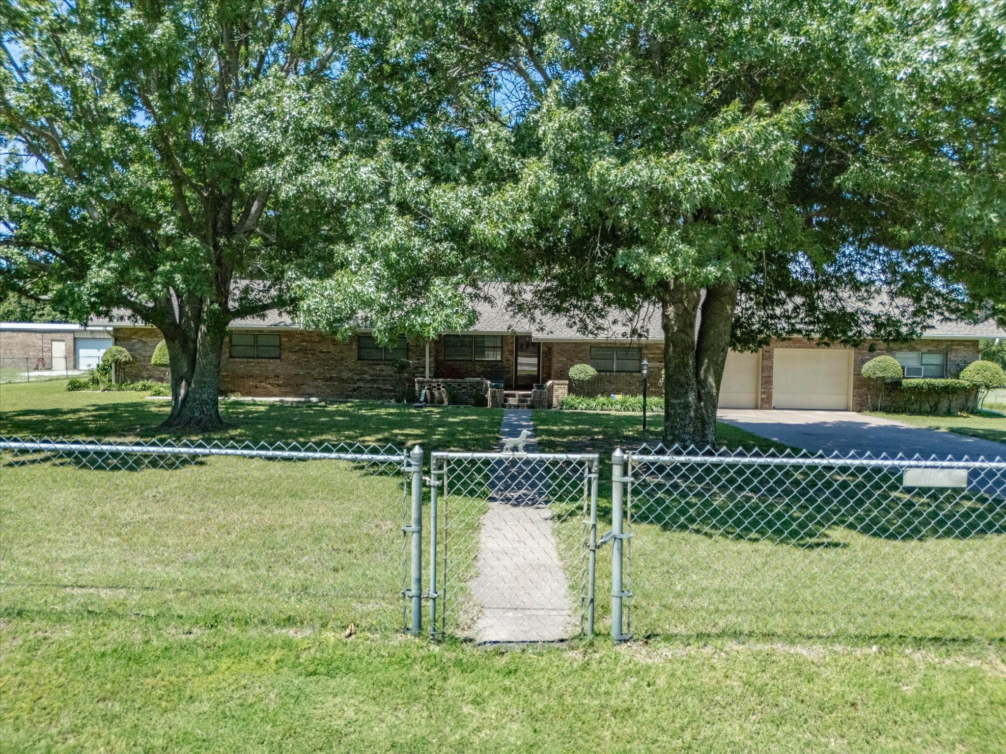 7642 Tx-175 Montague TX 76251