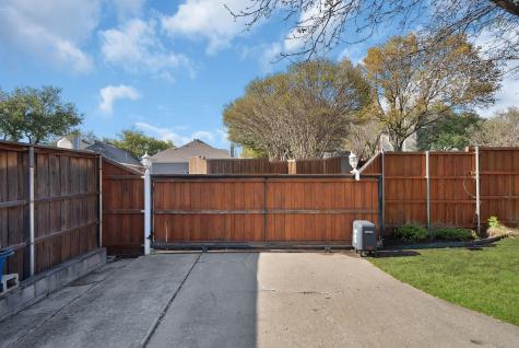 3507 Briargrove Lane Dallas TX 75287