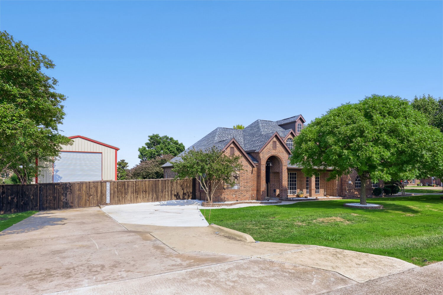 940 Melissa Drive Waxahachie TX 75167