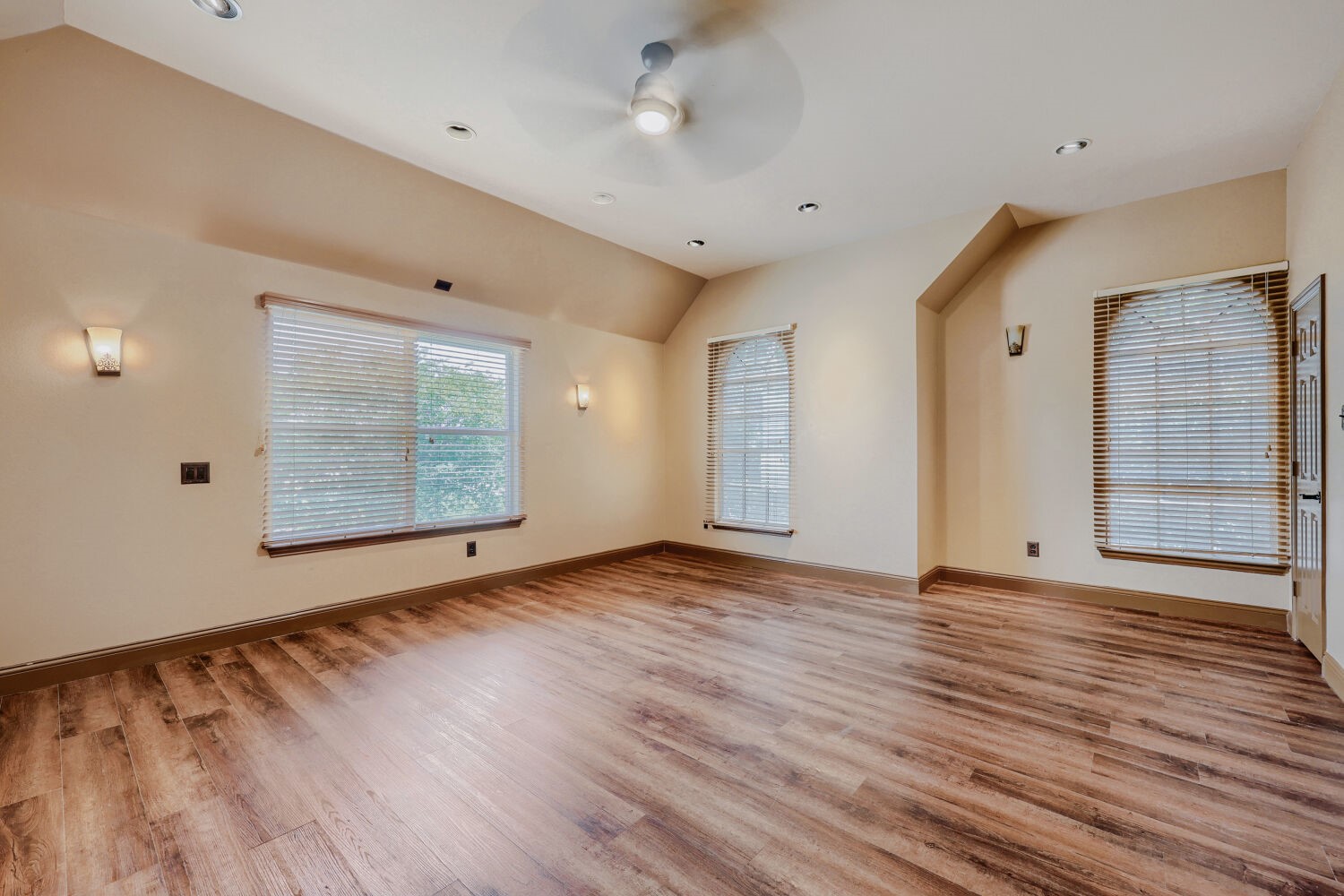 940 Melissa Drive Waxahachie TX 75167