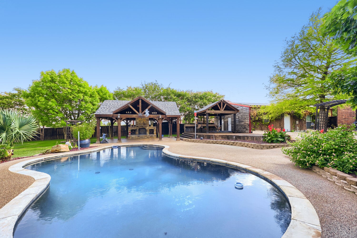 940 Melissa Drive Waxahachie TX 75167