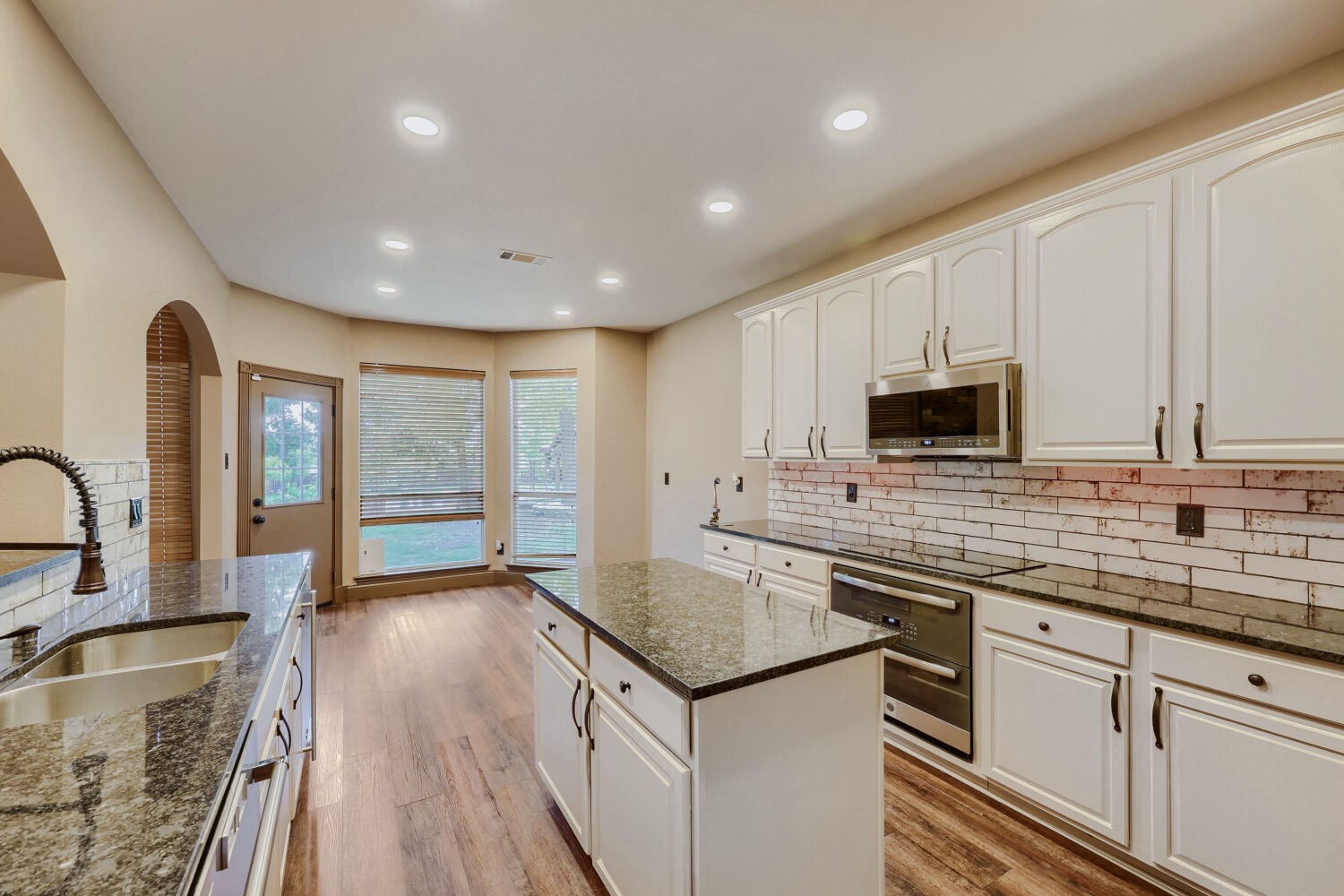 940 Melissa Drive Waxahachie TX 75167