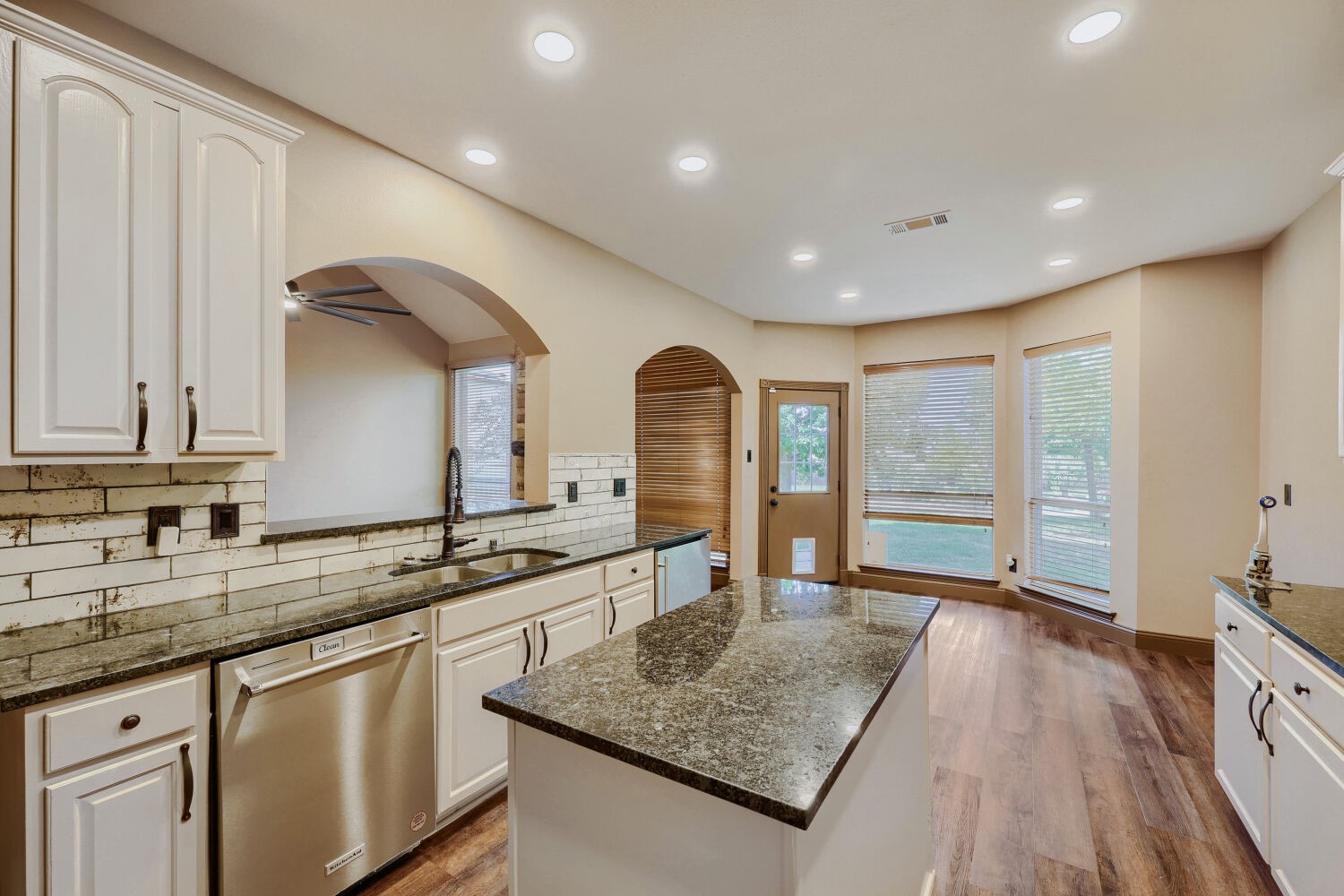 940 Melissa Drive Waxahachie TX 75167
