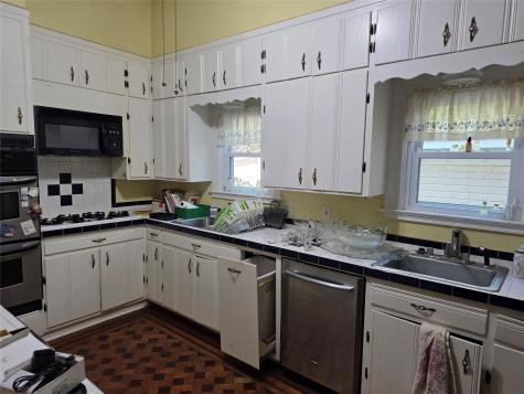 802 Fitzhugh Avenue Paris TX 75460
