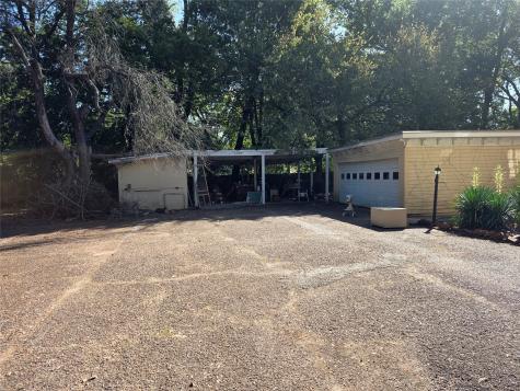 802 Fitzhugh Avenue Paris TX 75460
