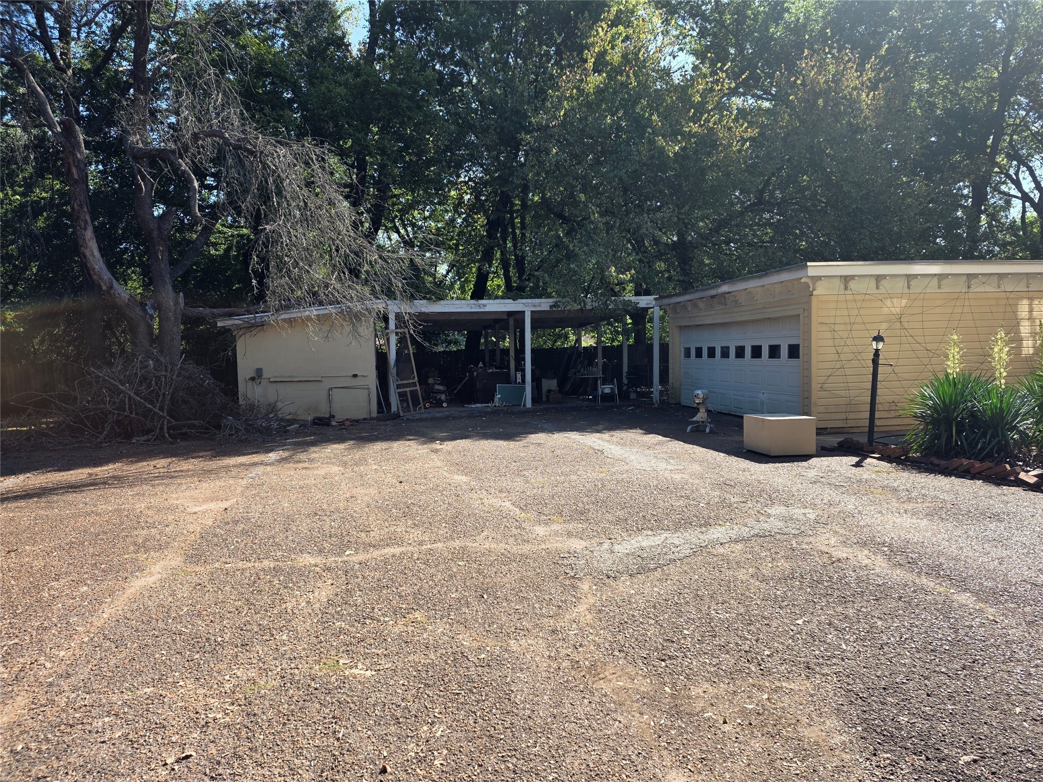 802 Fitzhugh Avenue Paris TX 75460
