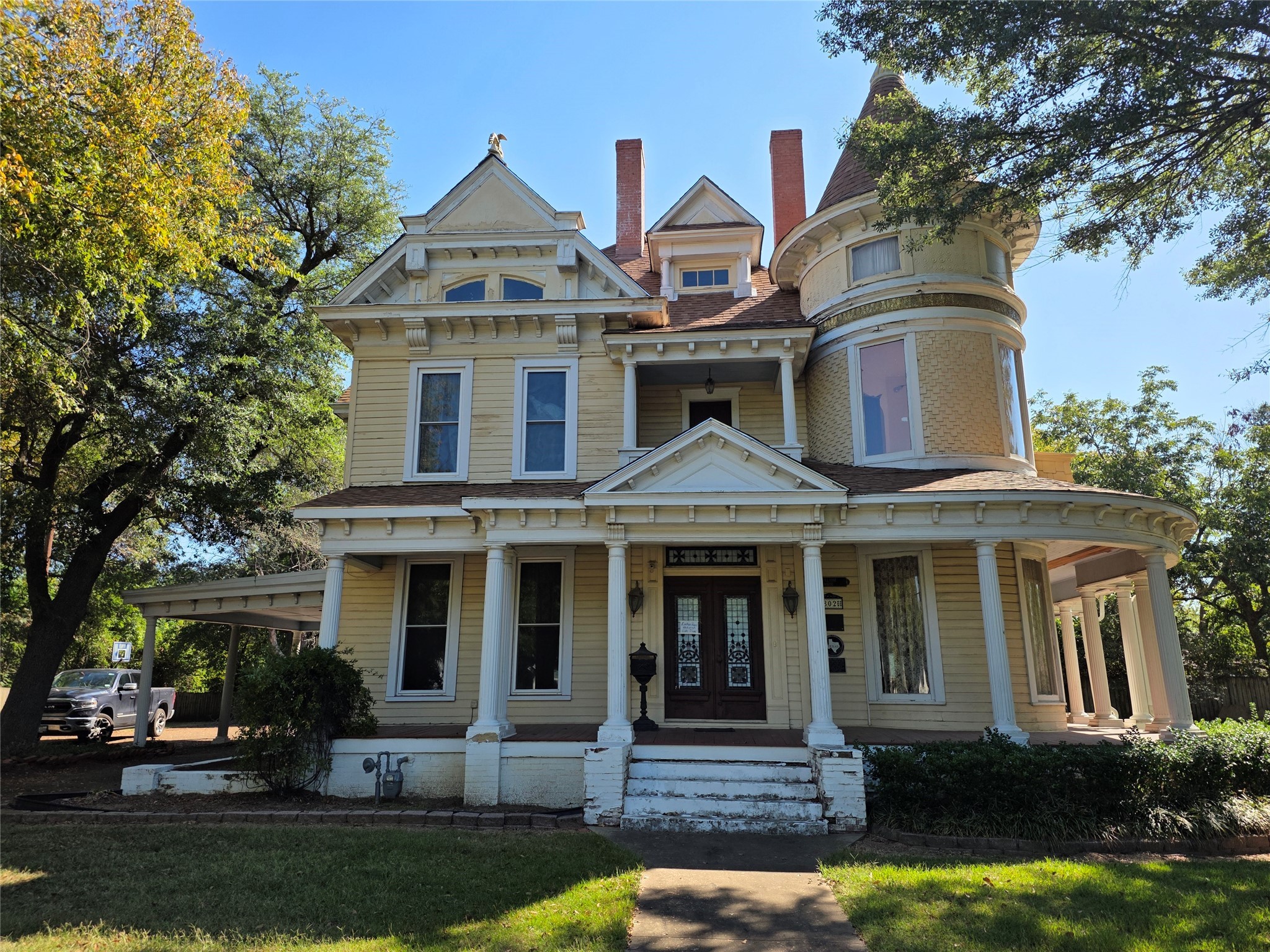 802 Fitzhugh Avenue Paris TX 75460