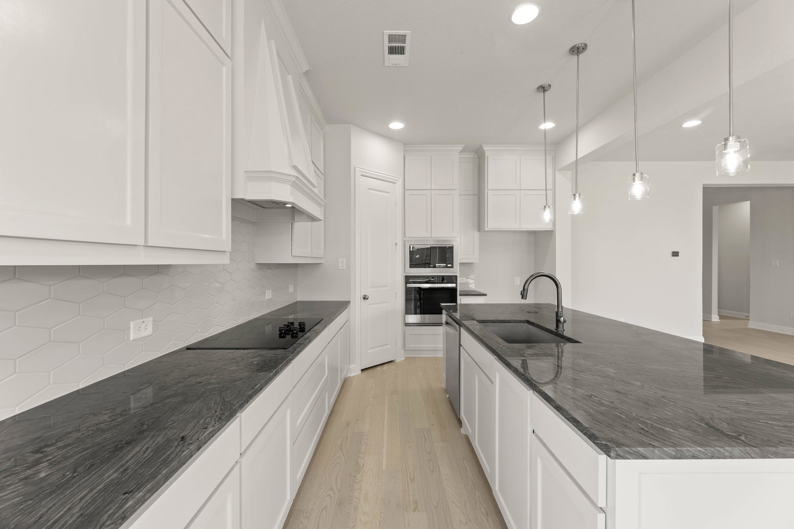 4617 Nomad Drive Midlothian TX 76065