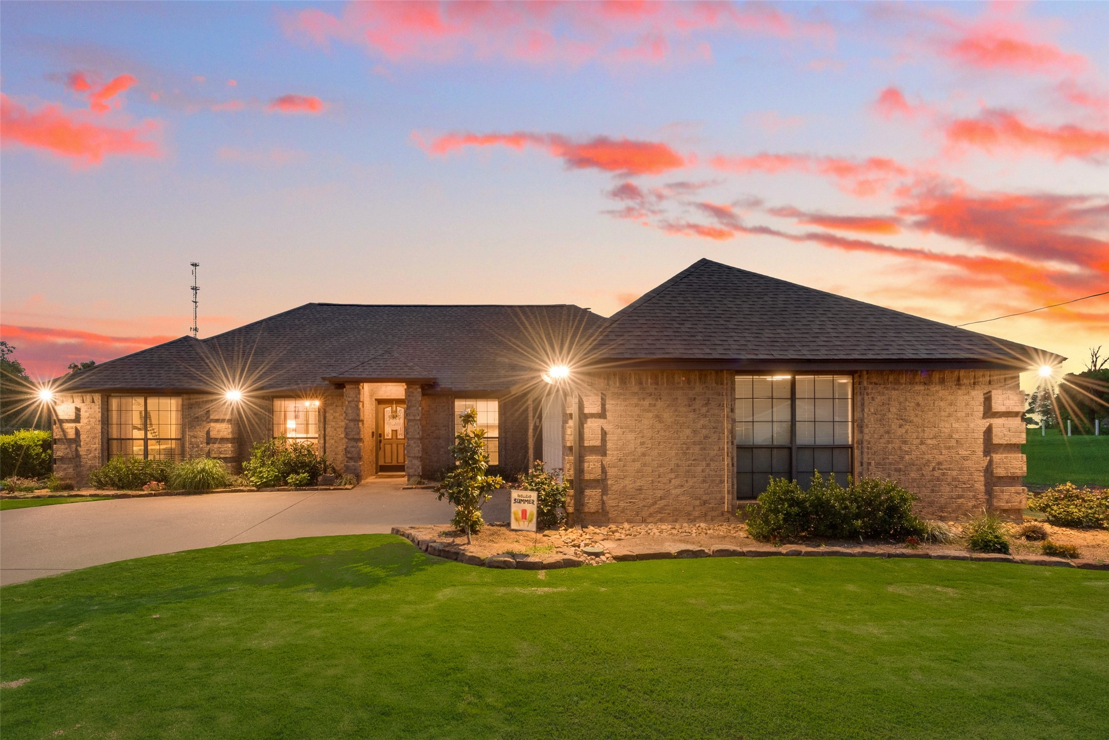 407 W Park Avenue Weatherford TX 76086