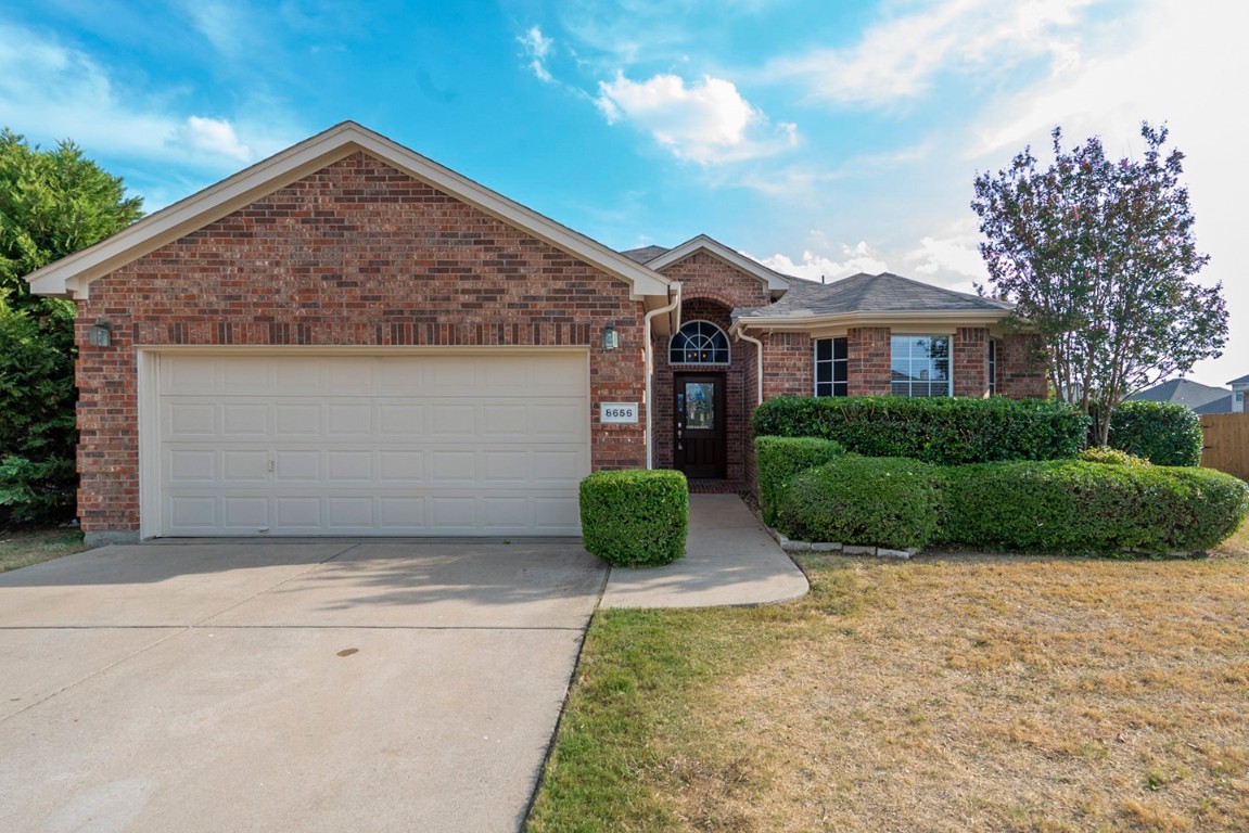 8656 Fernhill Drive Fort Worth TX 76123