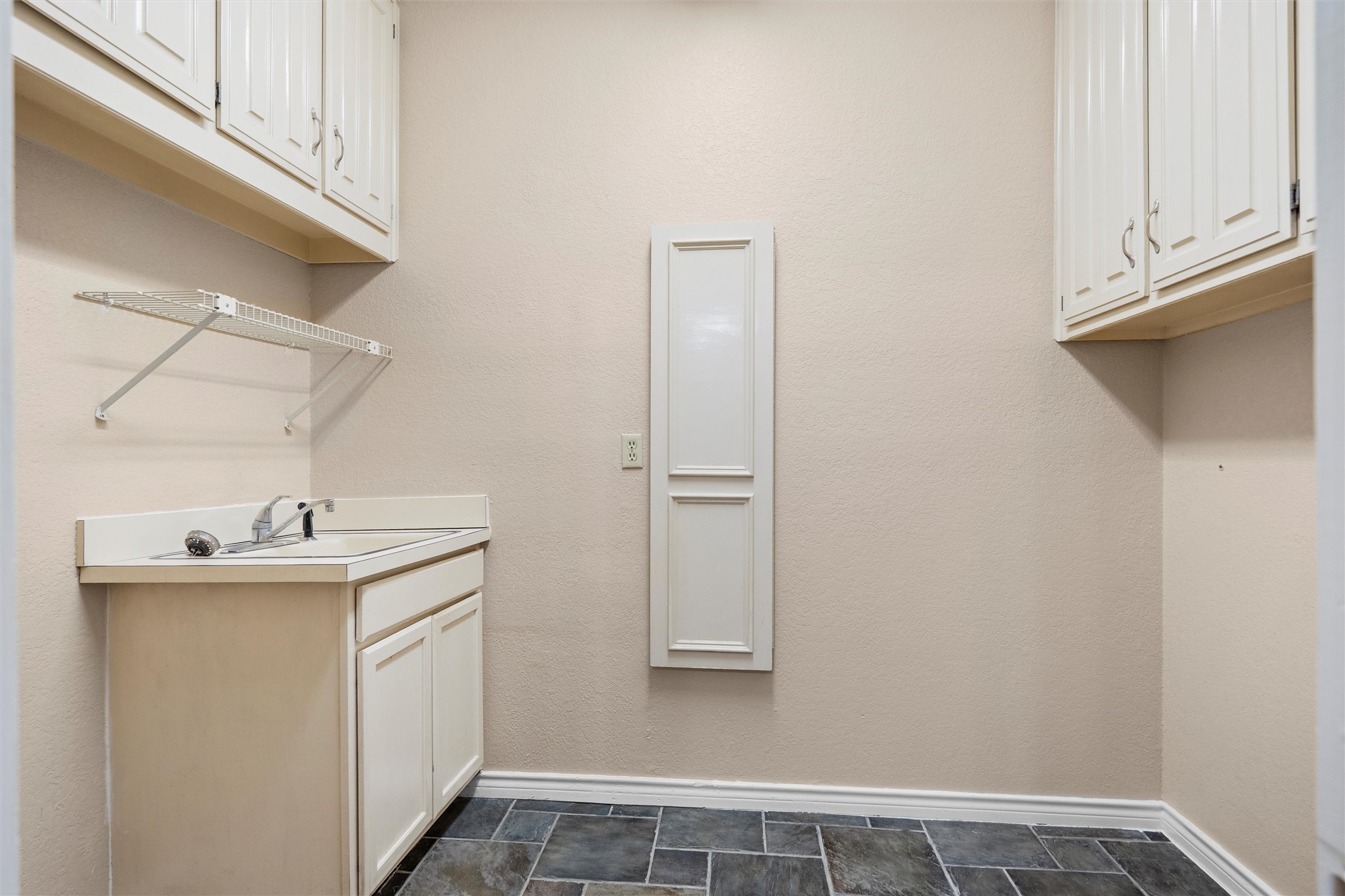 6512 Shorewood Drive Arlington TX 76016