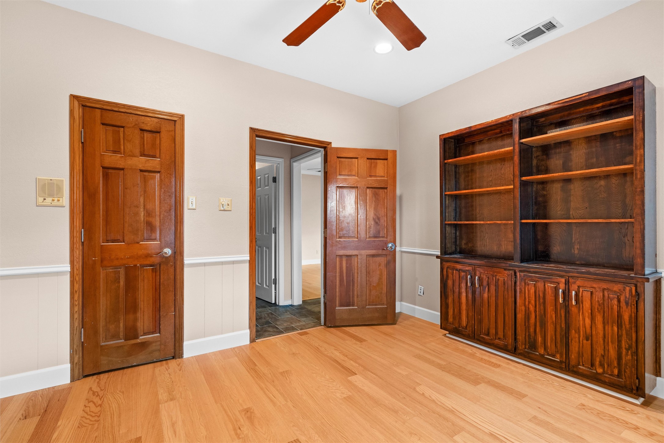 6512 Shorewood Drive Arlington TX 76016