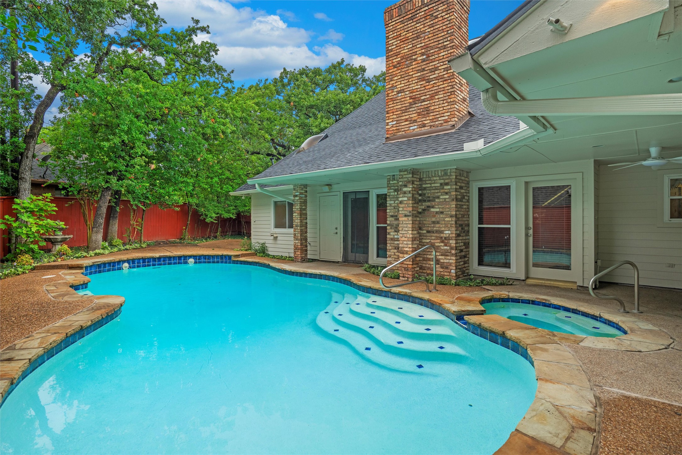 6512 Shorewood Drive Arlington TX 76016