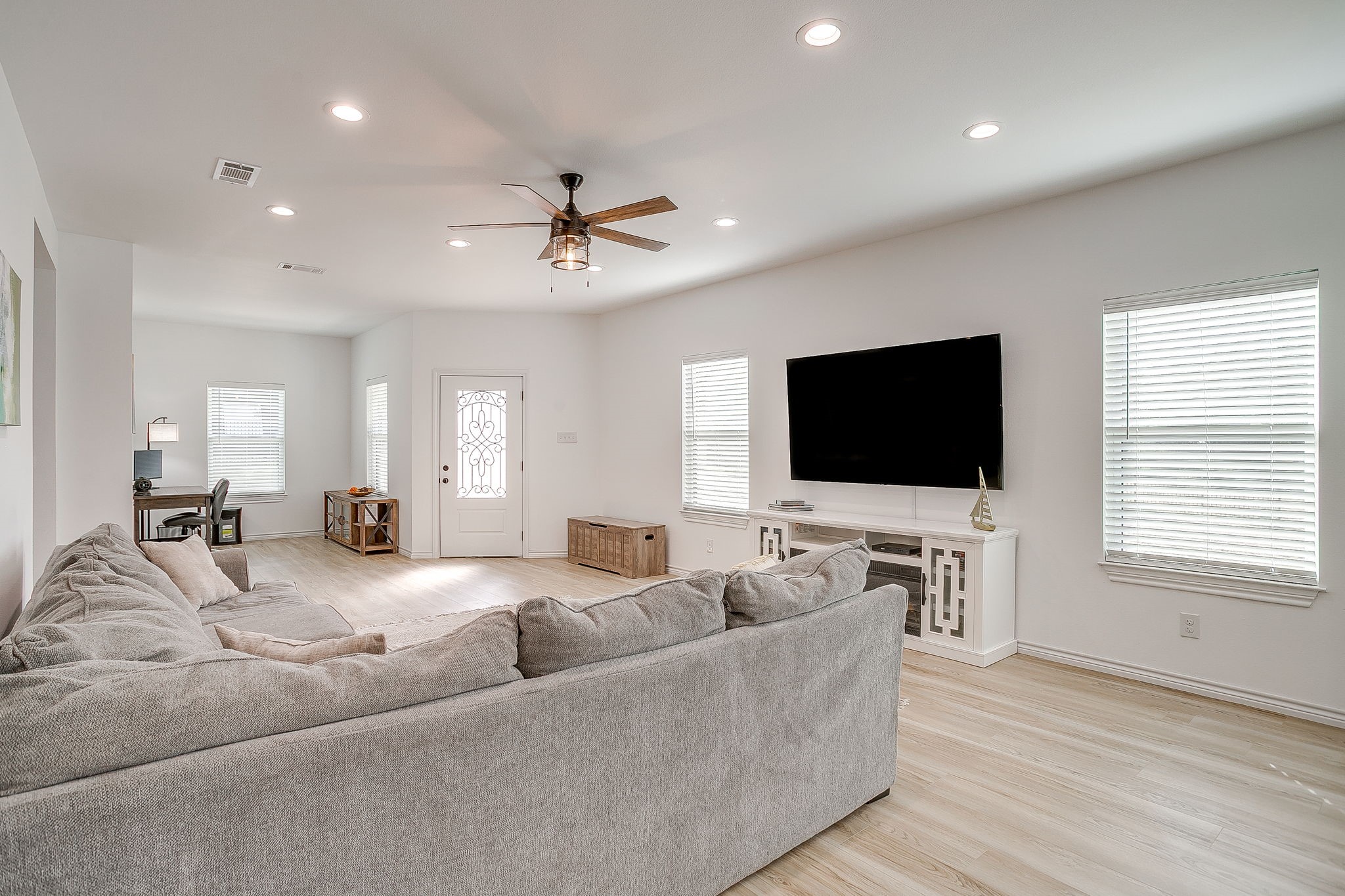3815 Silver Creek Court Granbury TX 76048
