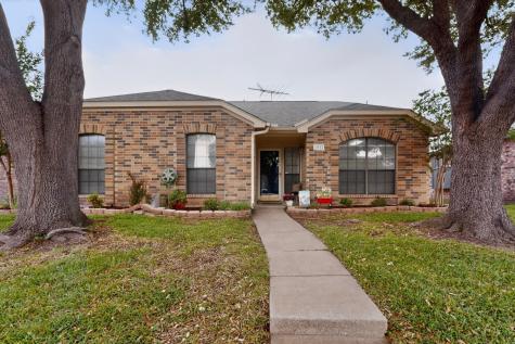 1917 Village Creek Drive Garland TX 75040