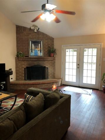 6301 Elm Springs Drive Arlington TX 76001