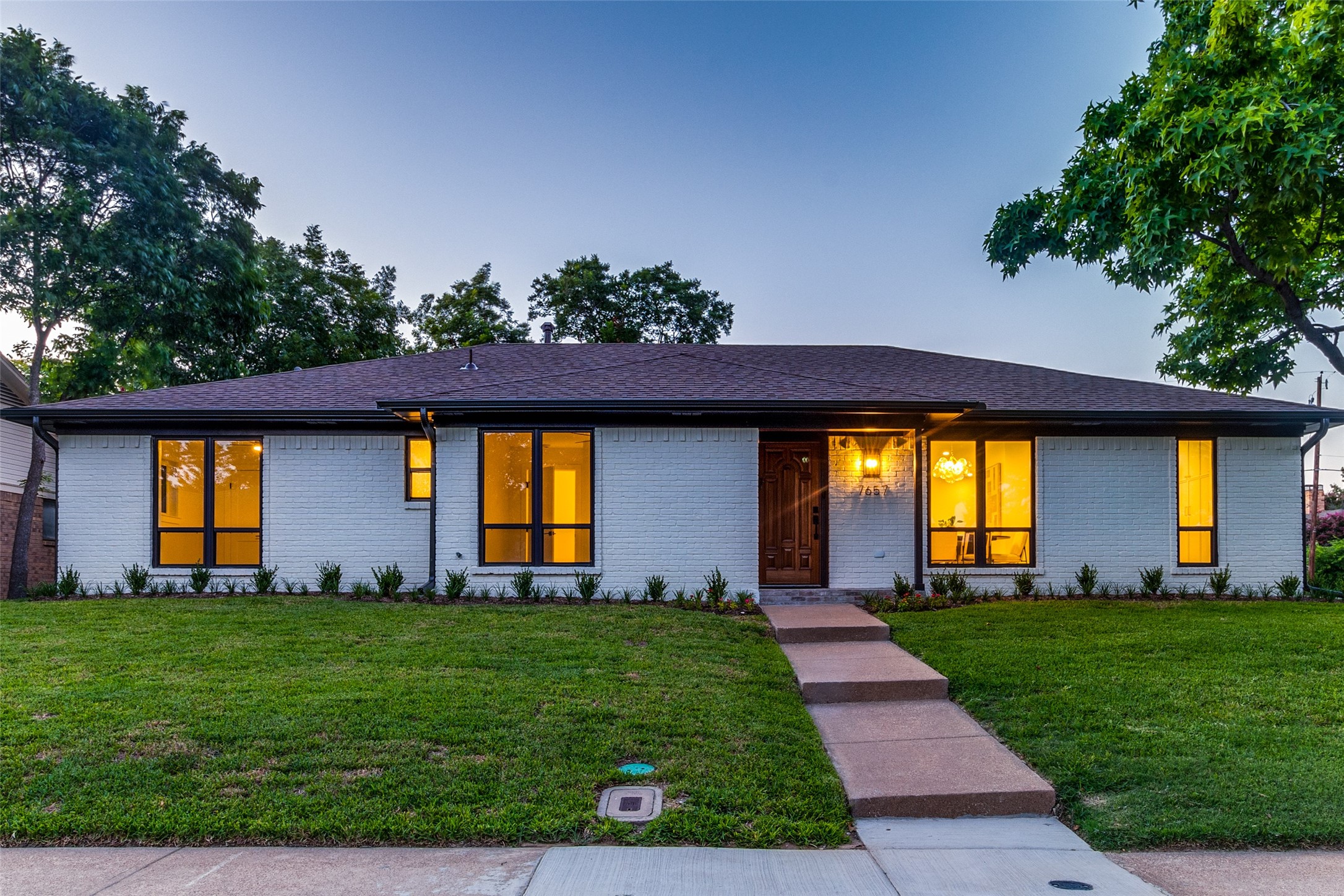 7657 El Pensador Drive Dallas TX 75248