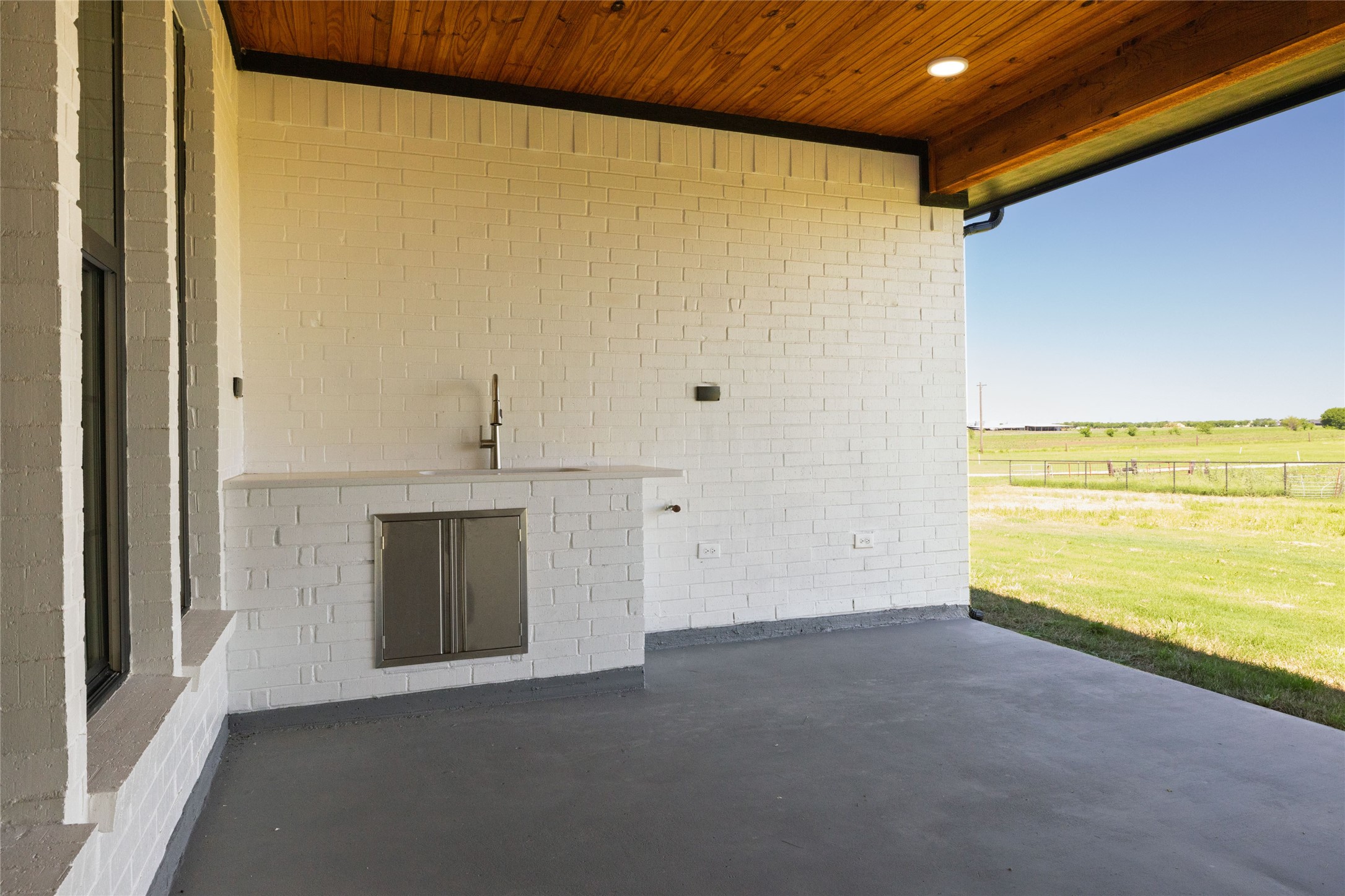 7196 Hawkeye Road Krum TX 76249