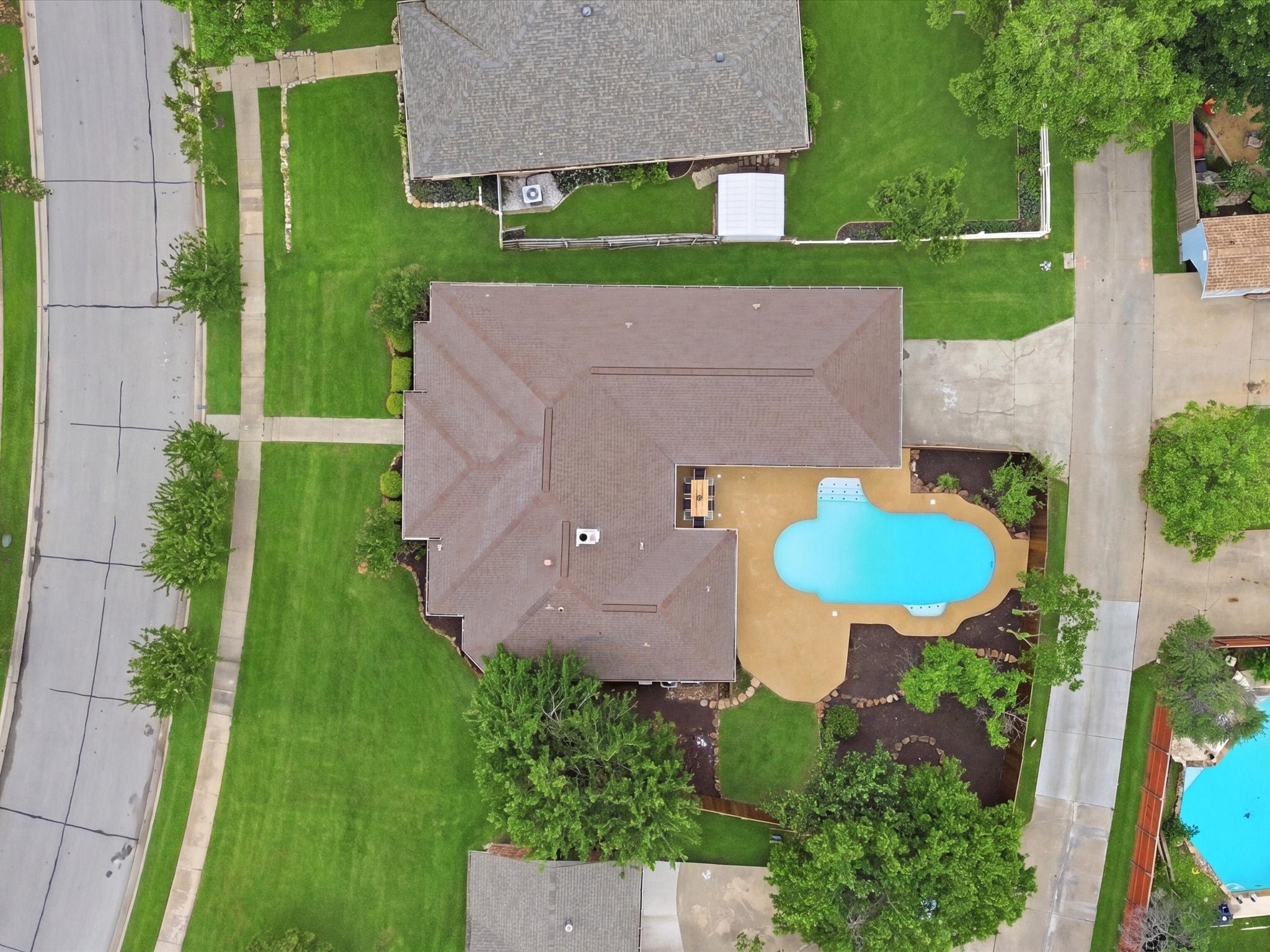 2229 Ridgewood Carrollton TX 75006