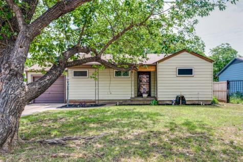 2212 Bonnie Brae Avenue Fort Worth TX 76111