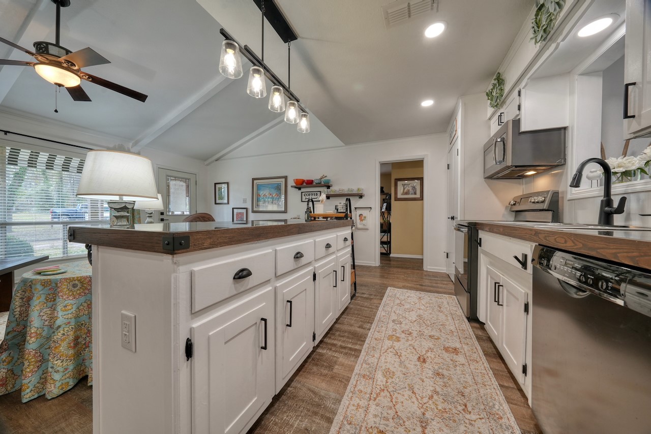 1547 Hideaway Lane W Hideaway TX 75771