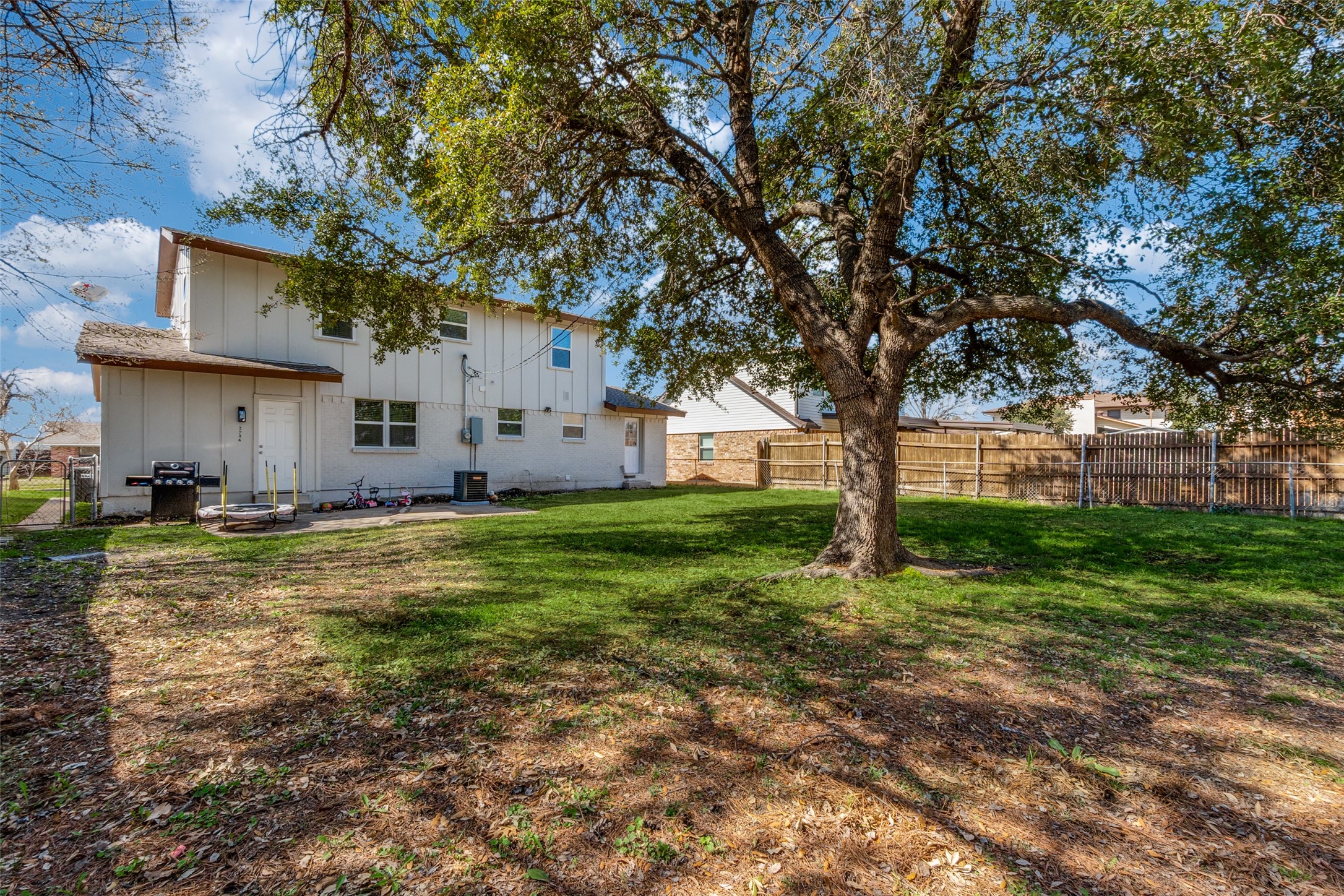 2736 Larchmont Drive Mesquite TX 75150