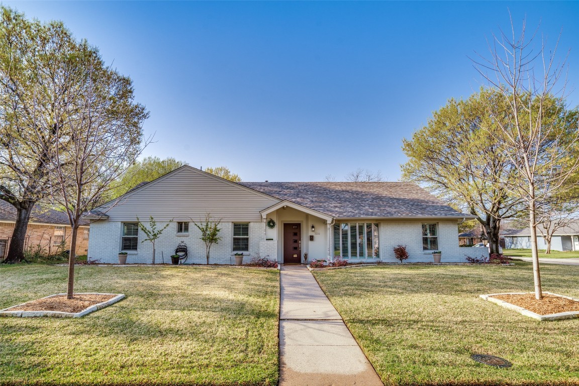 3216 Lancelot Drive Dallas TX 75229