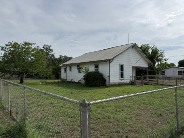616 W 4th Street Coleman TX 76834