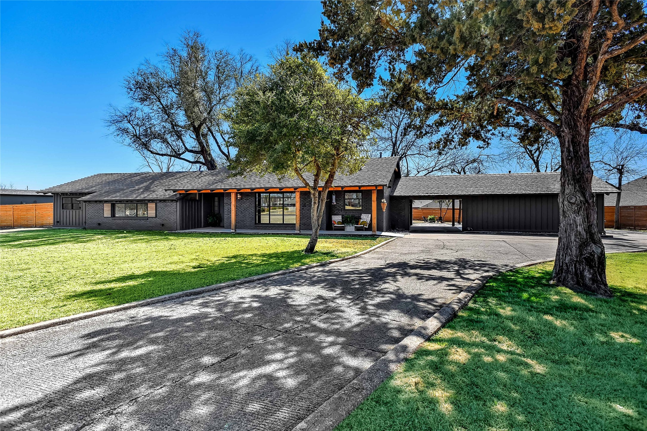 1612 W Washington Street Sherman TX 75092