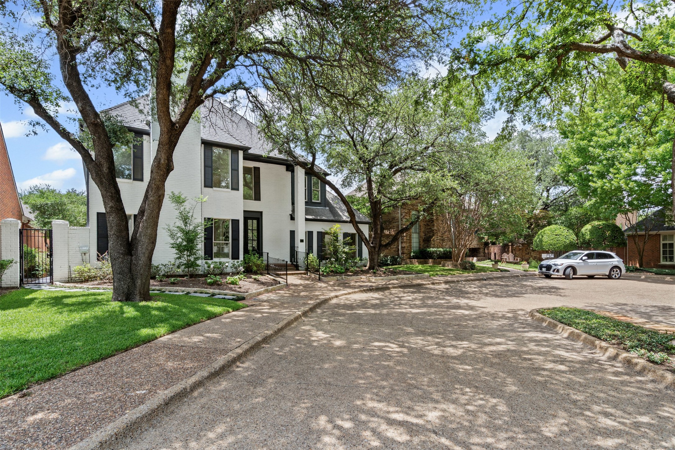 2 Parliament Place Dallas TX 75225