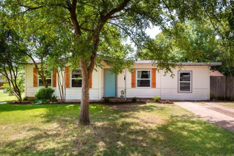 206 W Cherry Street Duncanville TX 75116